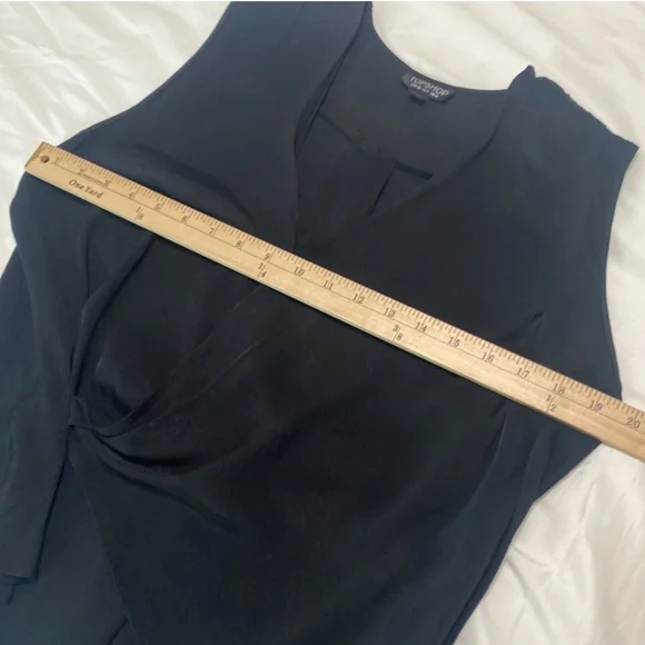Topshop Black Sleeveless V Neck Crisscross Flowy Top Women Size 6 - Picture 6 of 9